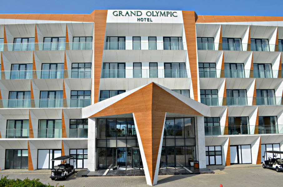 Отель Arena Grand