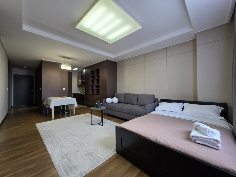 Апартаменты Luxury возле посольства США 2й этаж с шикарным видом на Мечеть