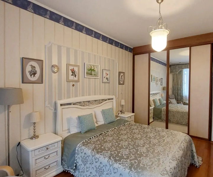 Квартира с камином в пяти минутах от центра