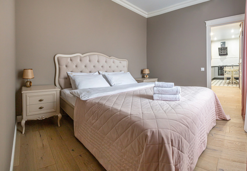 Апартаменты 3-комнатные HomeApart пр-т Независимости, 42