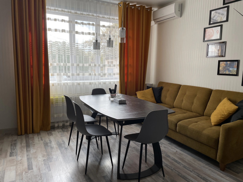 Апартаменты на Рябиновой