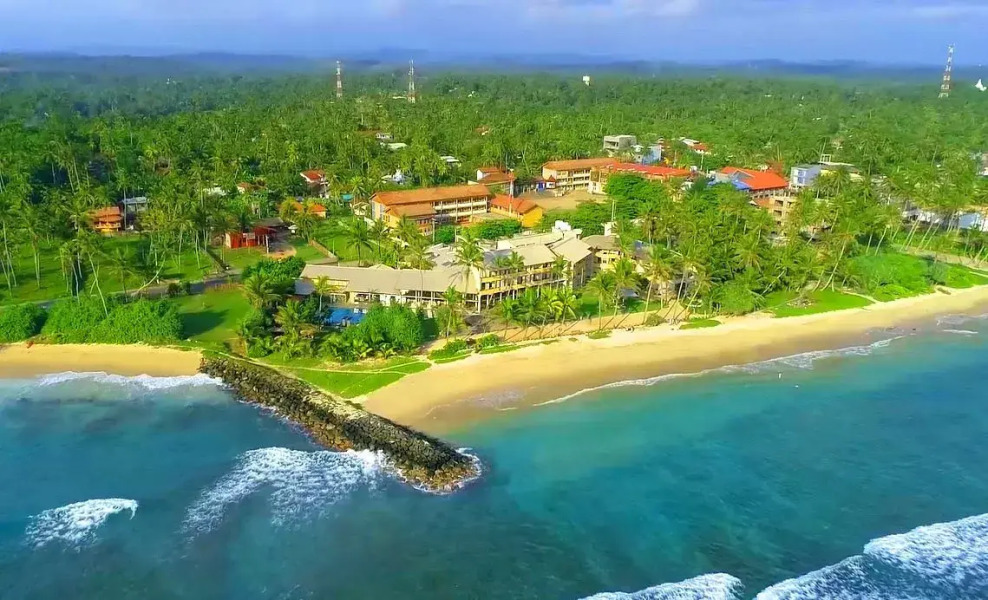 Курортный отель Insight resort