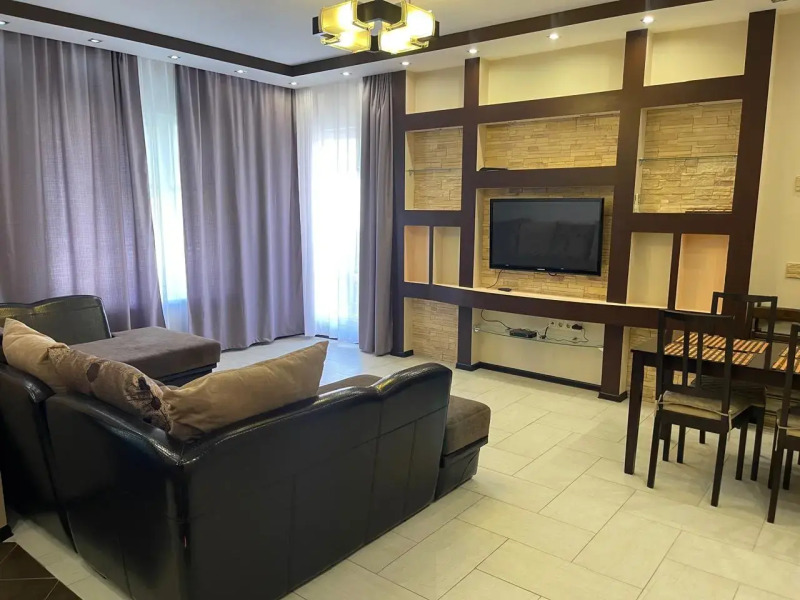 Квартира Просторная рядом с морем