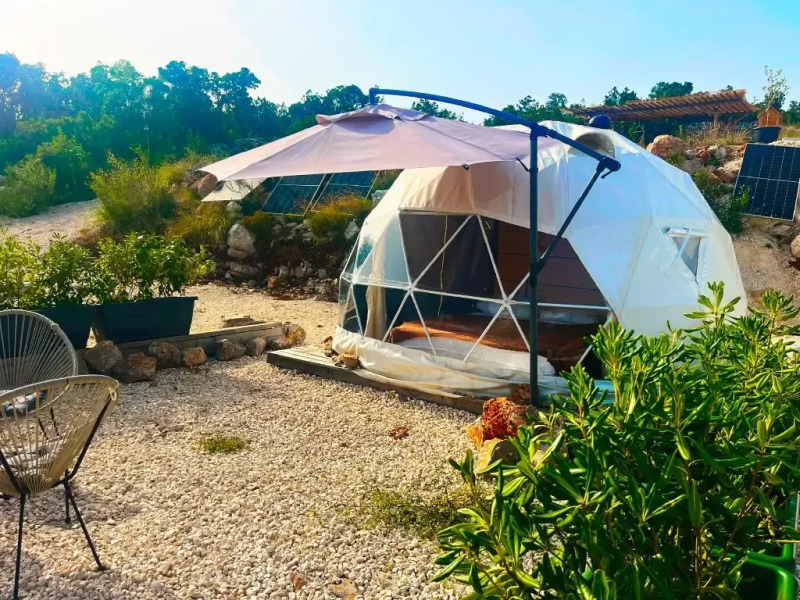 Глэмпинг ROSE (Luštica Bay)