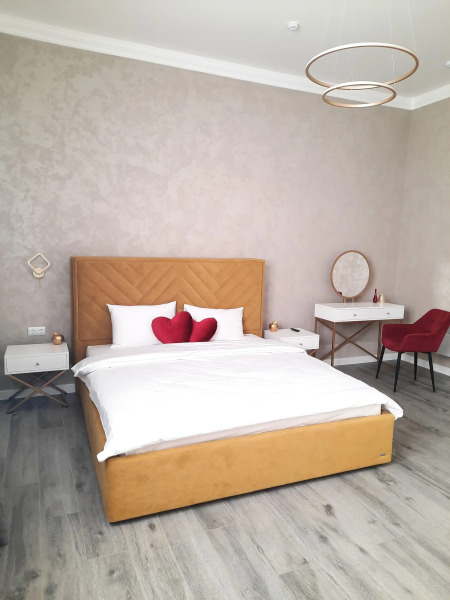 Отель в Теме