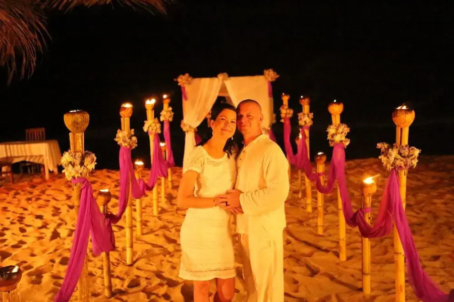 Отель Arcade Beach