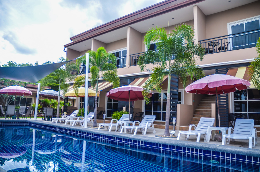 Отель 4 Palms Resort