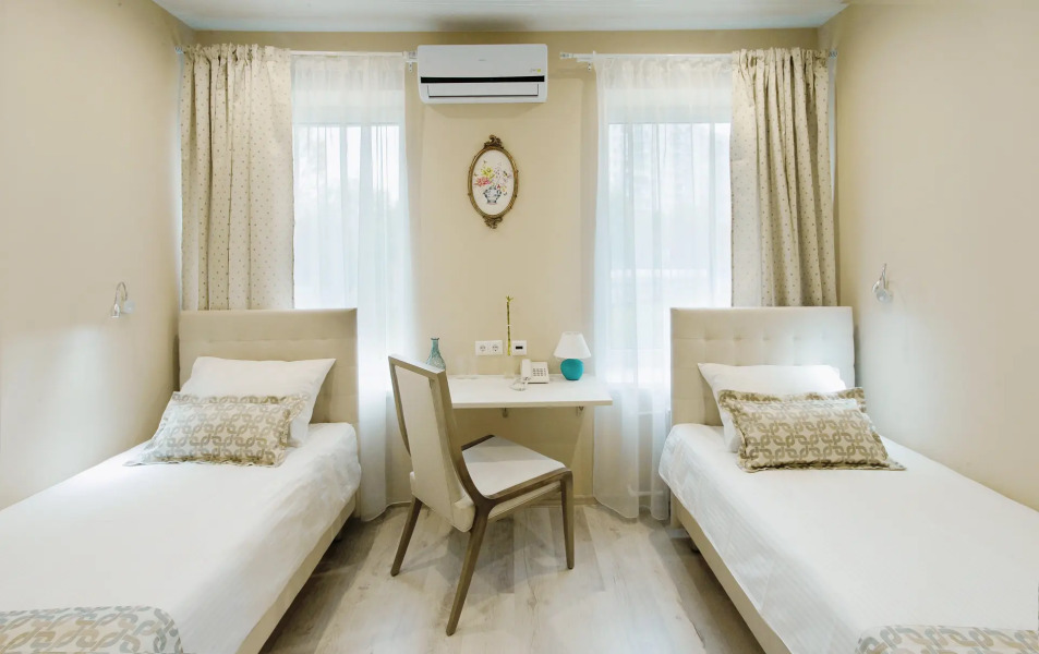 Отель Амарена