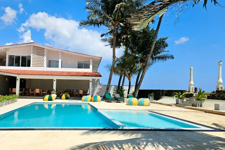 Курортный отель South Beach