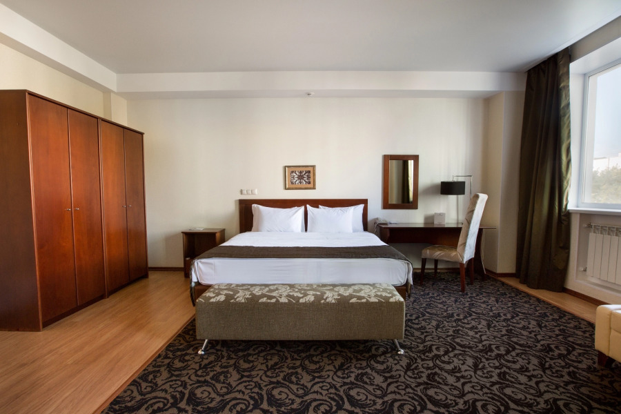 Бенефит Плаза Конгресс Отель