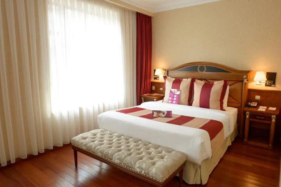 Отель Crowne Plaza Minsk