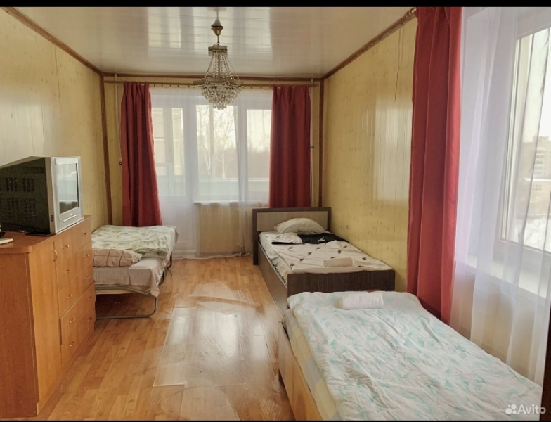 Квартира просторная трехкомнатная