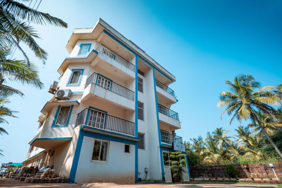 Отель Kay's By The Sea