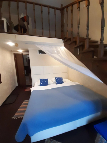 Мебелированные комнаты в Кузнечном переулке