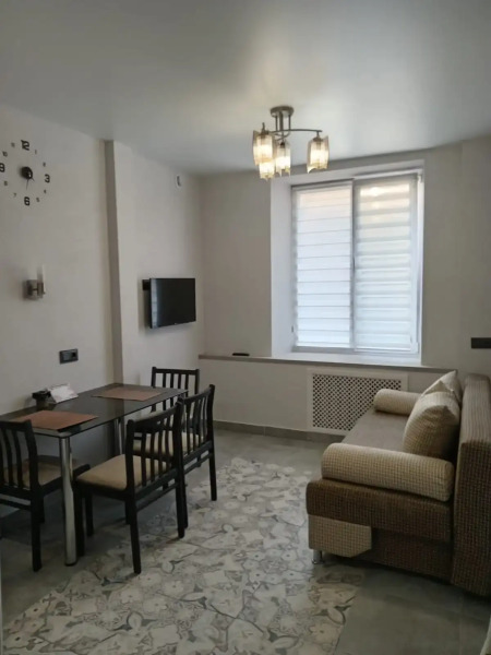 Апартаменты Октябрьский проспект 96-1