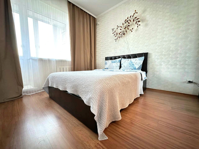 Квартира двухкомнатная на Молодежном рядом с Ледовой Ареной