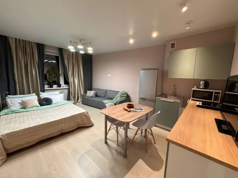 Квартира ЕвроДвушка Аксакова 81/1 на 17 Этаже до 7 Чел