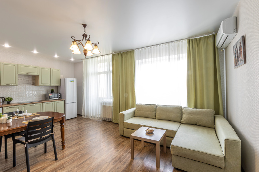 Квартира евро трешка у парка Галицкого Апарт-Отелика на Героя Сарабеева