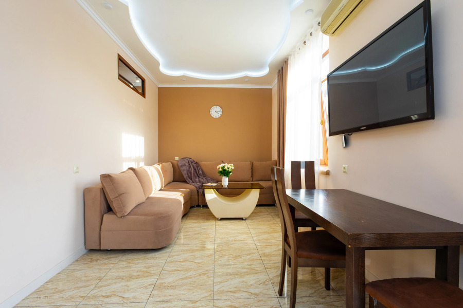 Квартира 2-к, улица Амиряна,AM104