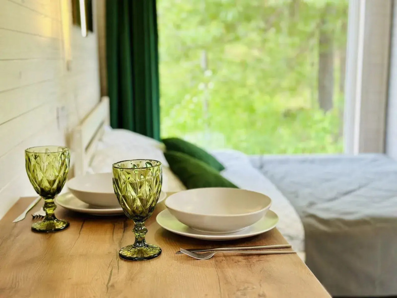 Частный Дом в Окружении Кедpового Леса со Своей Террасой и Мангальной Зоной