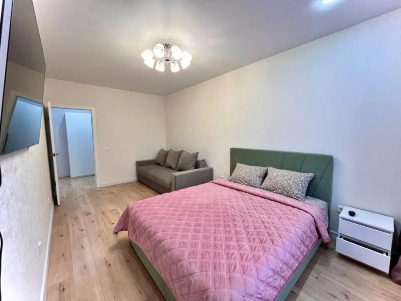 Квартира Просторная 2Комнатная Рядом с Аэропортом на Гусарской