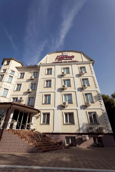 Отель Курмет