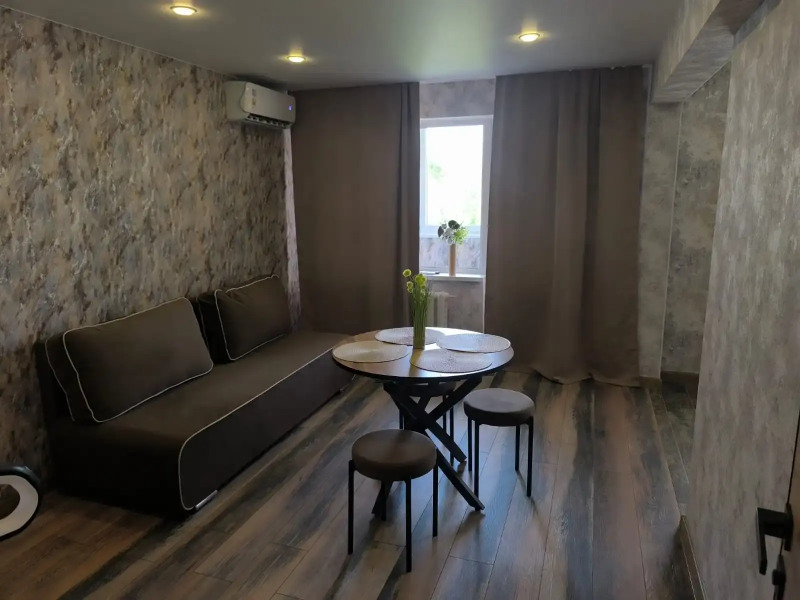 Квартира Двухкомнатная в центре ФМР