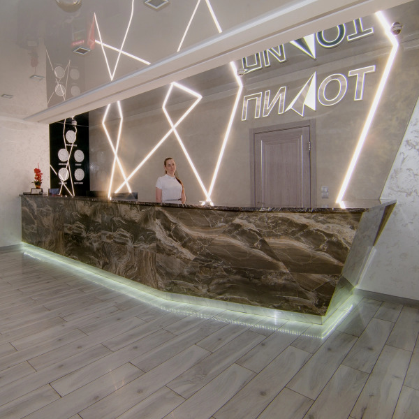 Отель Пилот