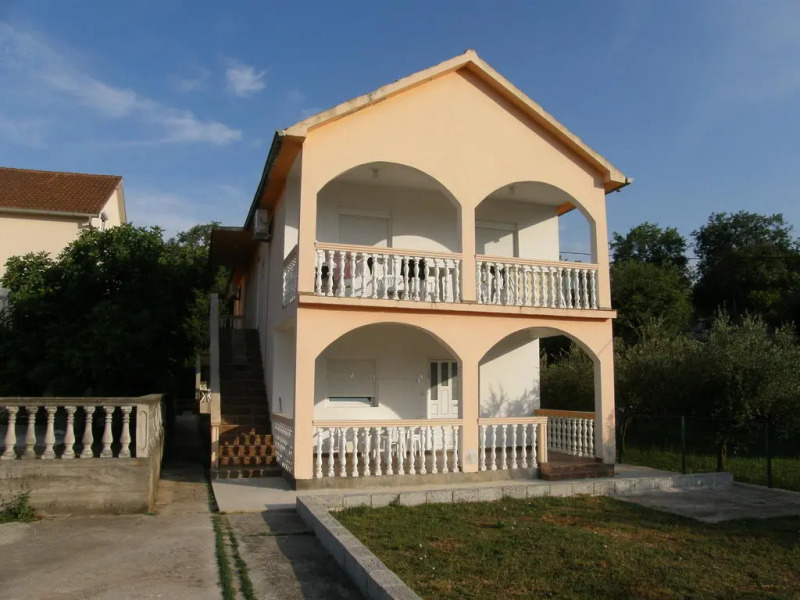 Апартаменты Dana