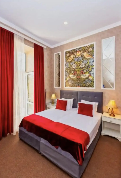 Отель La Casa Old City