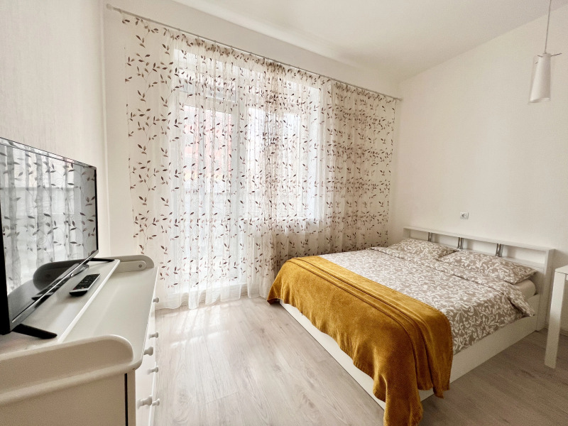 Апартаменты на проспекте Строителей 3