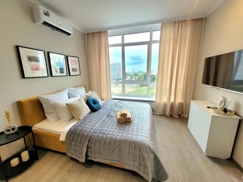 Студия СИБИРЬ HOUSE с панорамными окнами