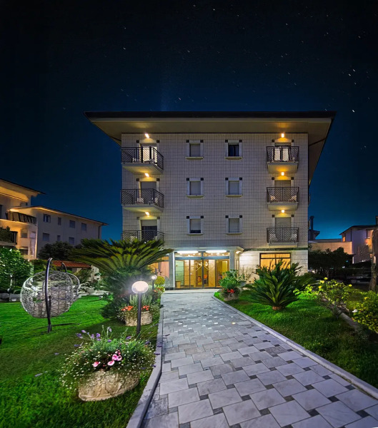 Отель Harmony and Smile