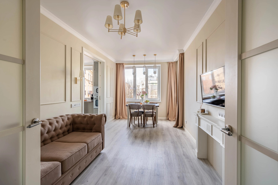 Апартаменты Четырехкомнатные YOUR APART с видом на домик Петра 1 и Неву