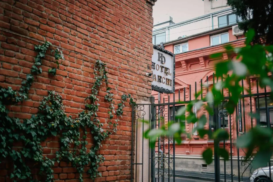 Отель Darchi Palace