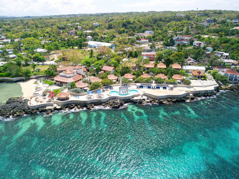 Ocean Cliff Hotel