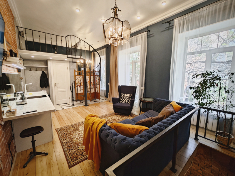 Апартаменты Винтаж с Собственным Двориком