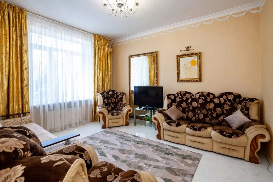 Квартира в центре Краснодара с бесплатной парковкой