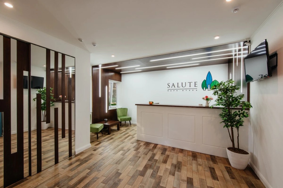 Отель Салют