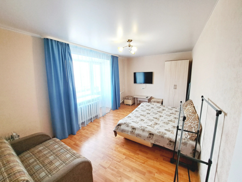 Квартира Двухкомнатная 50 Лет Октября 9