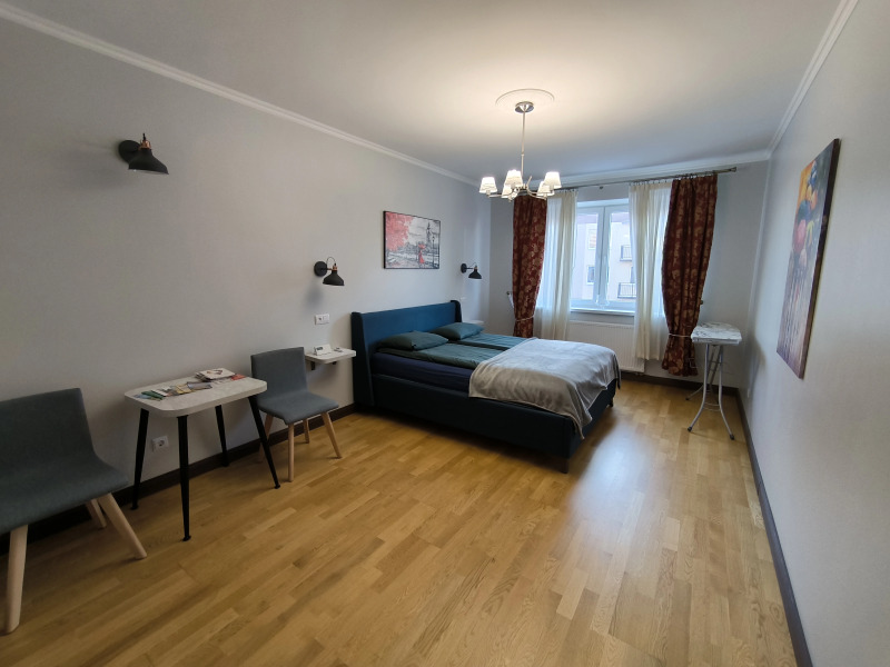 Апартаменты на 8-м этаже в центре, 70 кв. м.