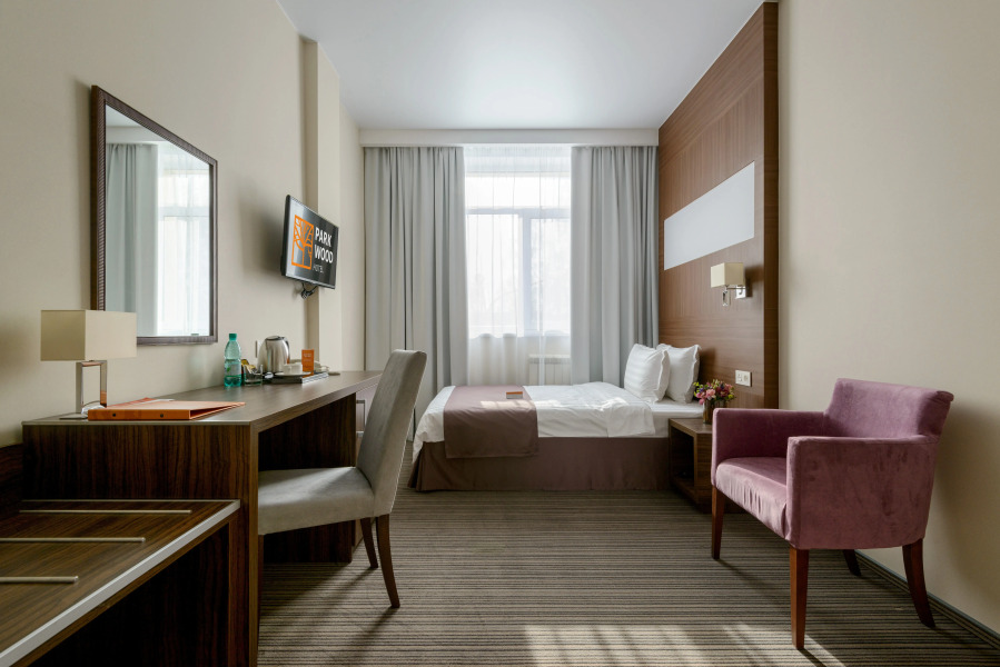 Отель PARK WOOD HOTEL