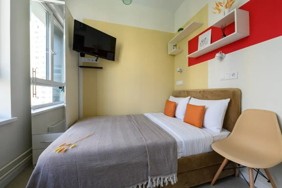 Апартаменты дизайнерские яркие рядом с Внуково 1