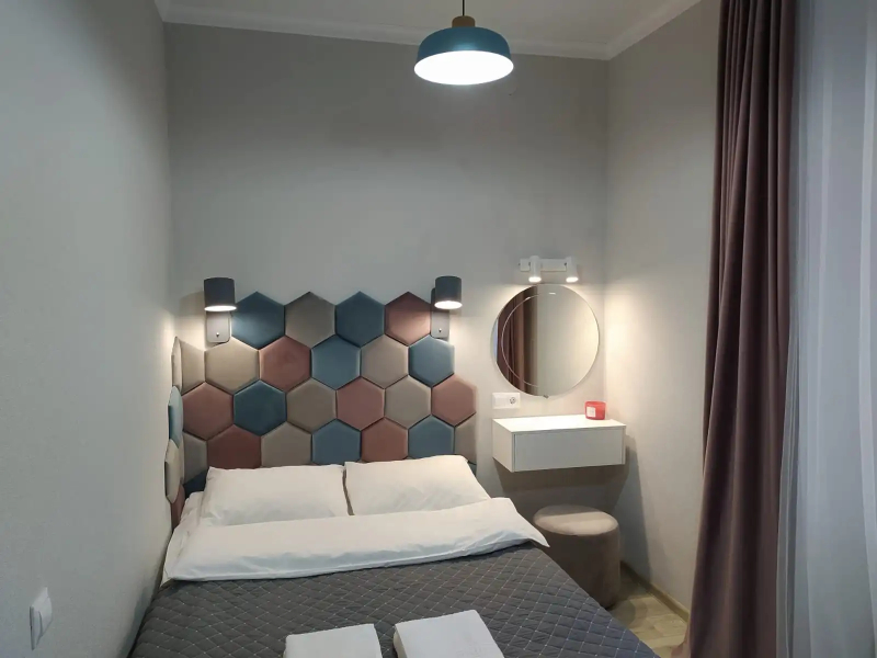 Квартира двухкомнатная с балконом на центральном проспекте