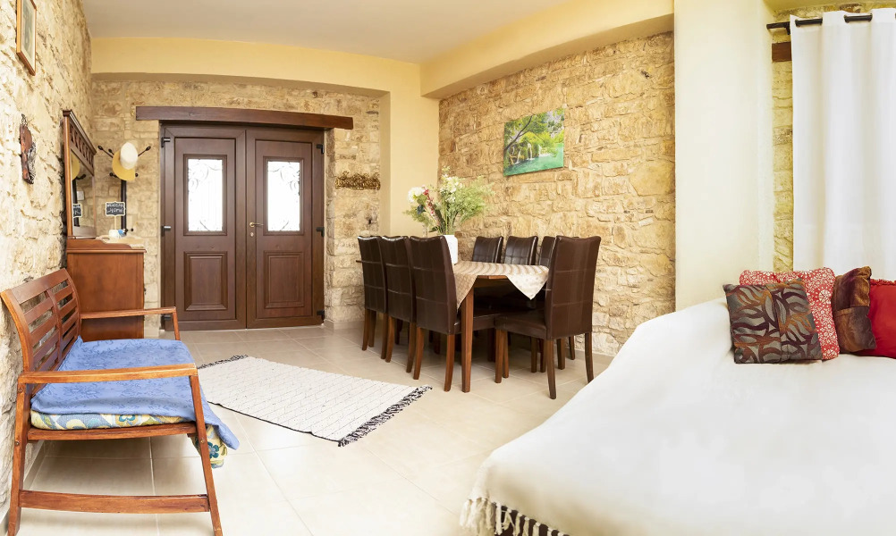 Вилла Salamiou Stone House