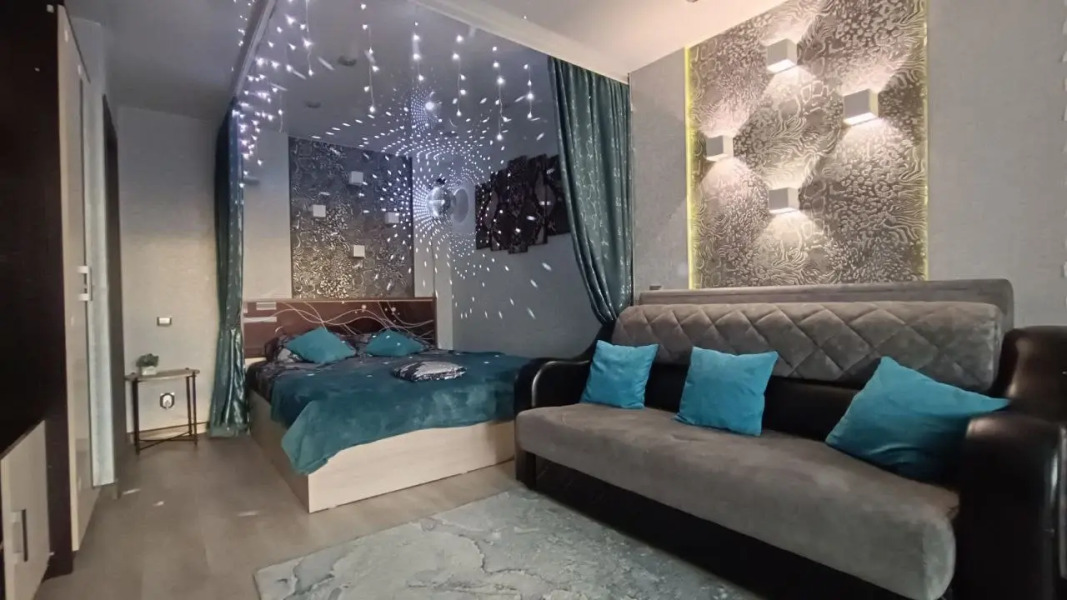 Квартира дизайнерская с видом на город вблизи Аэропорта