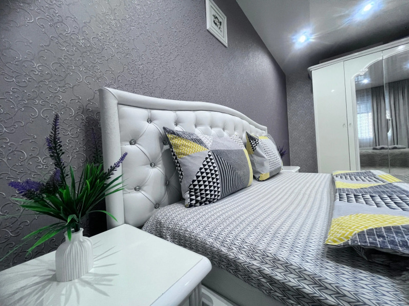 Квартира 2 Комнатная Дом 89 в мкрн Дружба 2/8