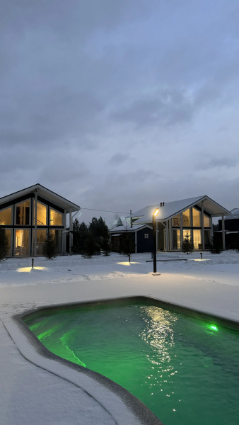 Частный дом Дом с бассейном рядом Солнечной долиной