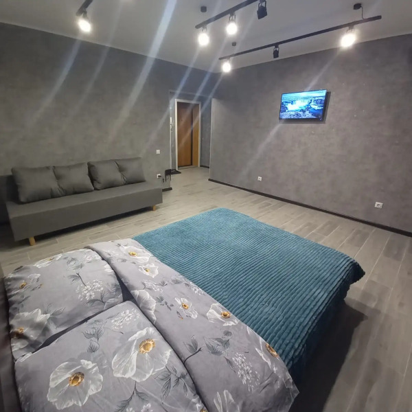 Квартира с евроремонтом в новом доме с закрытой территорией