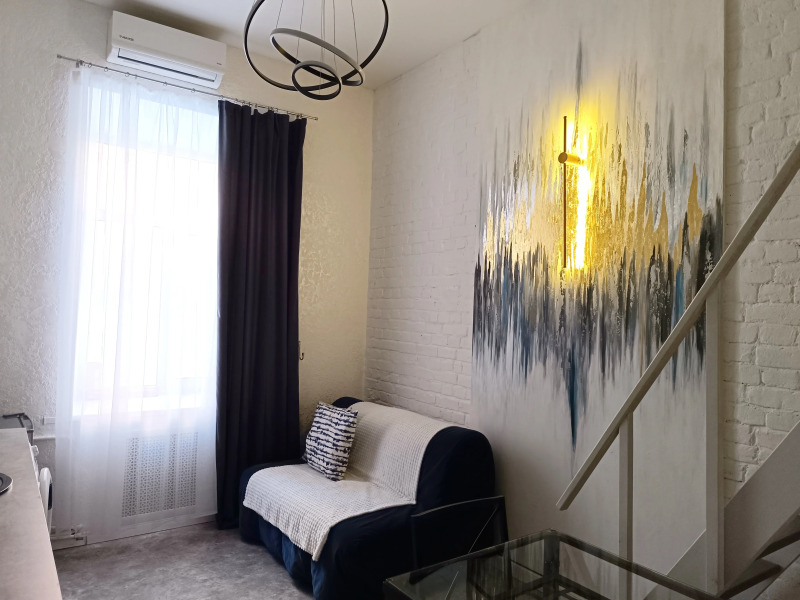 Квартира Двухуровневая в центре возле набережной